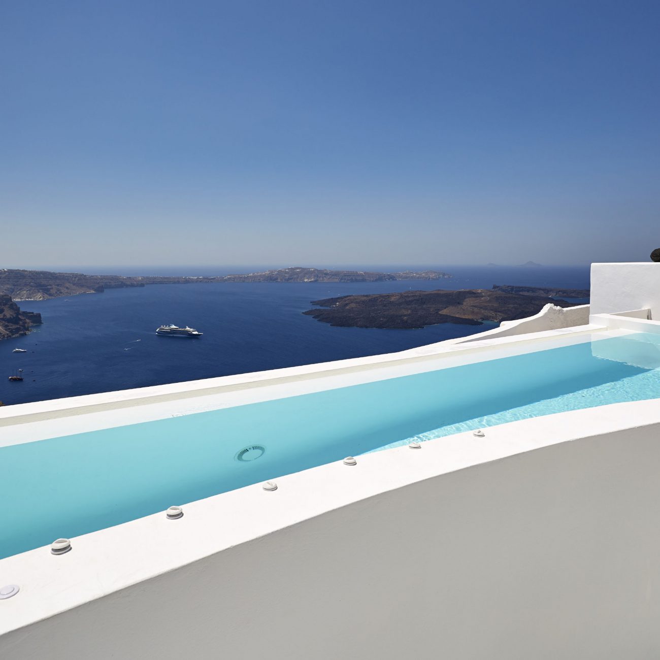 Santorini Villas | Oia Villas Private Pools | Santorini Villa Holidays